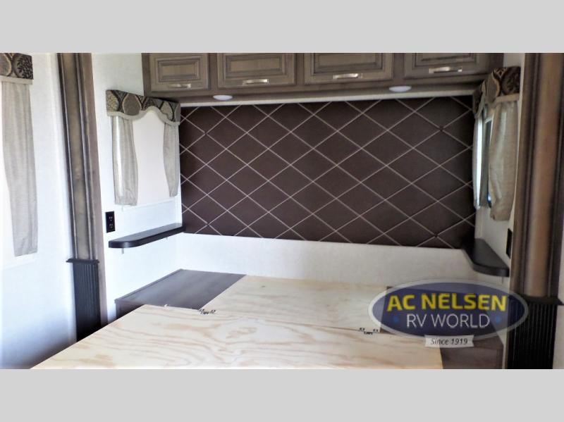 Used 2018 Keystone Montana 3820fk For Sale In Shakopee Mn 68137 At