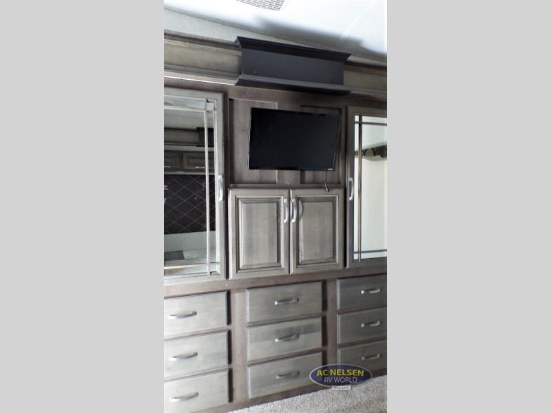 Used 2018 Keystone Montana 3820fk For Sale In Shakopee Mn 68137 At