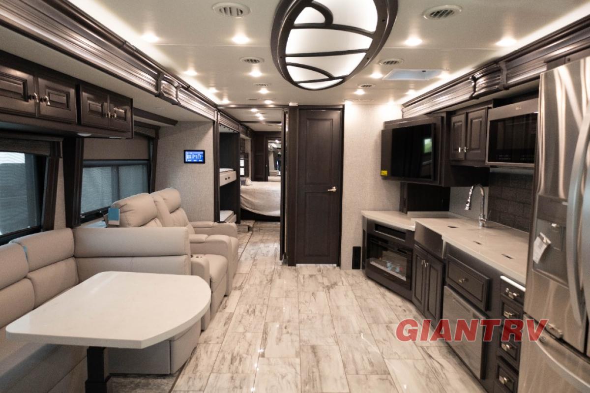 New 2024 Fleetwood Discovery Lxe 40g For Sale In Colton Ca 92324 At